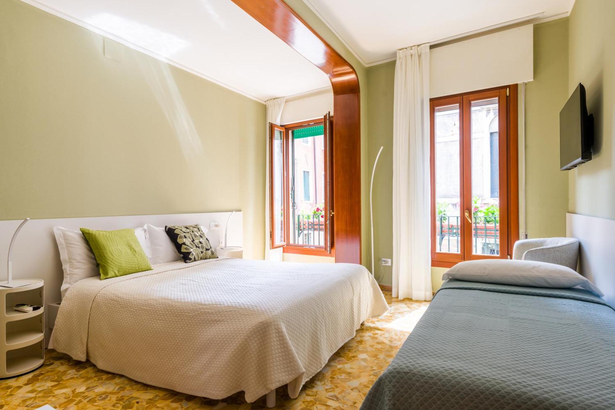 Ca Del Bezzo - Comfort & City View Венеция Экстерьер фото