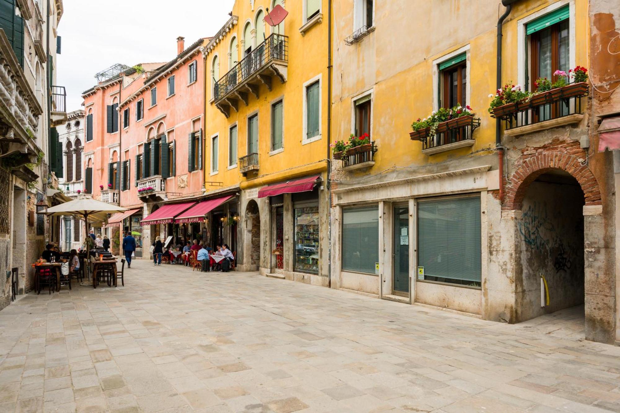 Ca Del Bezzo - Comfort & City View Венеция Экстерьер фото