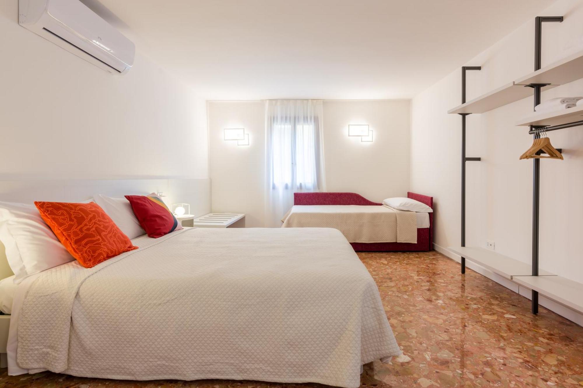 Ca Del Bezzo - Comfort & City View Венеция Экстерьер фото